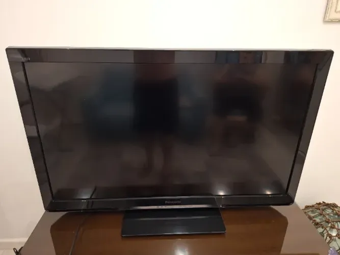 TV LCD PANASONIC 42' EM BOM ESTADO