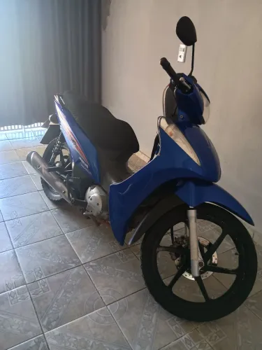 Moto BIZ+
