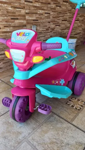 Triciclo velobaby bandeirantes