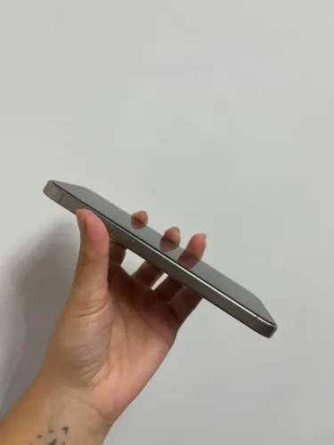 iPhone 15 pro Max TITÂNIO