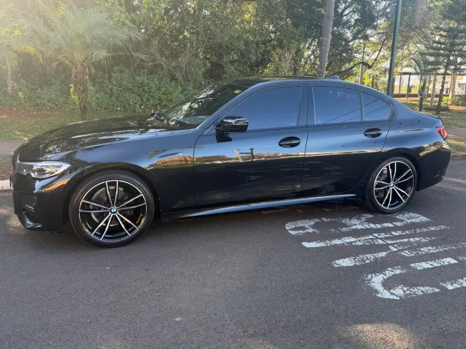 BMW 320I A 2.0 TB M Sport Activeflex 16V 4P 2022