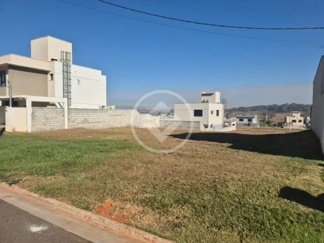 Lote no Condomínio Jardins Parma codigo: 360994