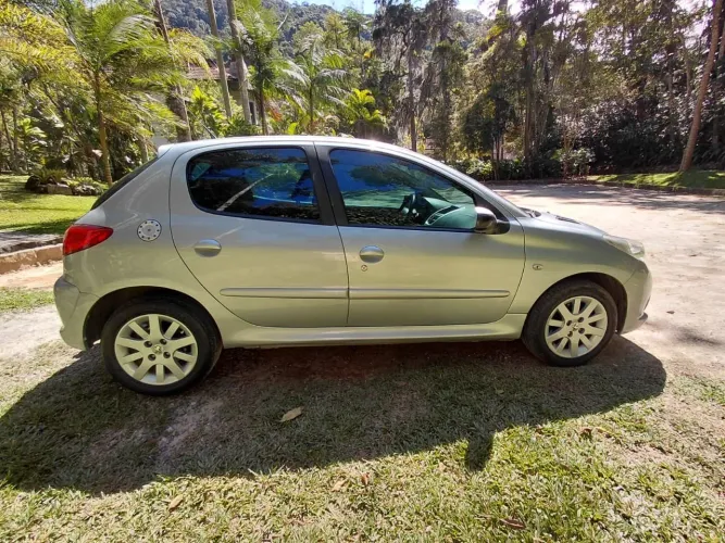 Peugeot 207 XS 1.6 Flex 16V 5P Aut. 2010