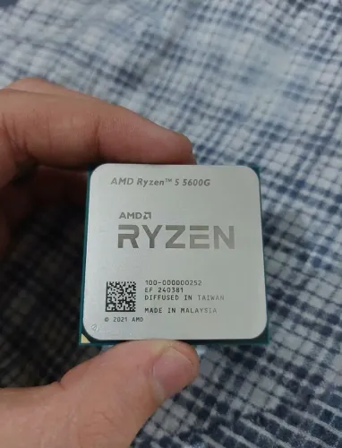 Troco Processador Ryzen 5600G com Gráfico integrado Vega 7