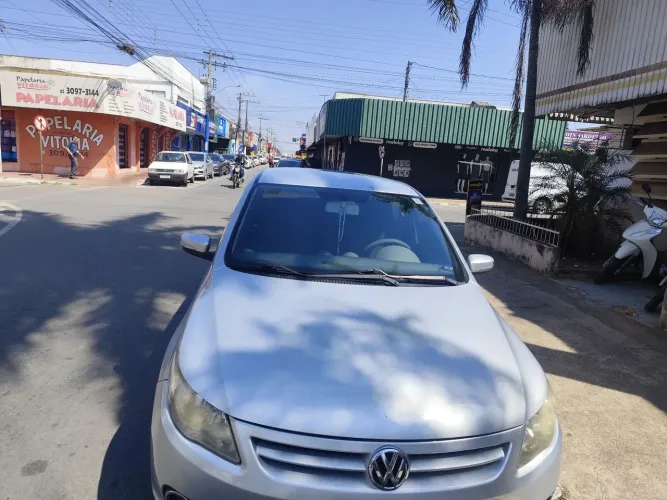Volkswagen Voyage Comf/highli. 1.6 MI T.flex 8V 4P 2012