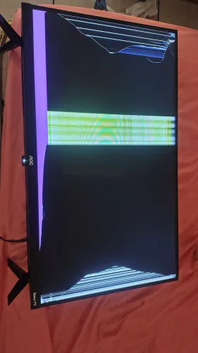 Televisão quebrada!smart Roku 32 polegadas 