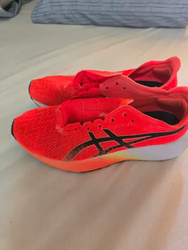 Tênis Asics Mágico Speed