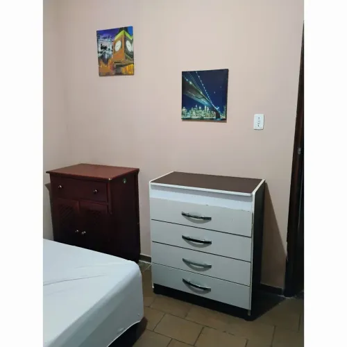 Alugo Quarto Para Moças