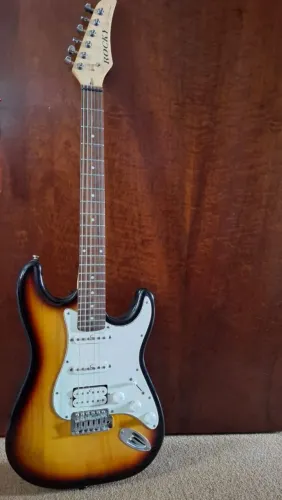 Guitarra Rocky RX-30 stratocaster