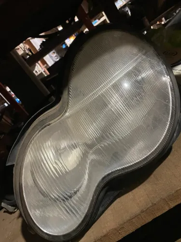 Farol mercedes c180 original 
