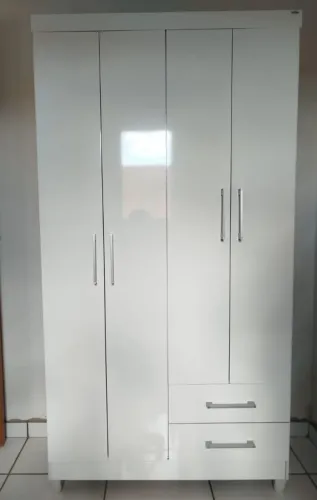 Guarda Roupa Solteiro montagem inclusa.