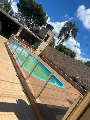 Vendo casa em Condomínio fechado no Incra 9. Aceito propostas