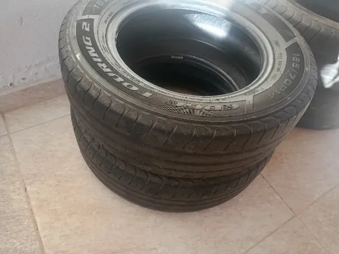 Pneus 185/79 R14
