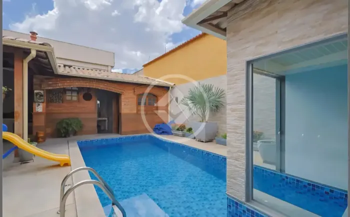 CASA ALTO PADRÃP 4 QUARTOS 3 BANHEIROS Piscina SAUNA JOÃO PINHEIRO BH codigo: 323888