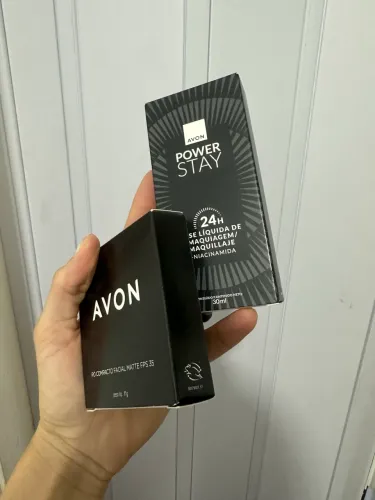 Pó compacto e Base Avon