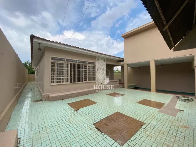 Casa com 4 dormitórios para alugar, 150 m² por R$ 2.543,14/mês - Centro - Mogi Guaçu/SP