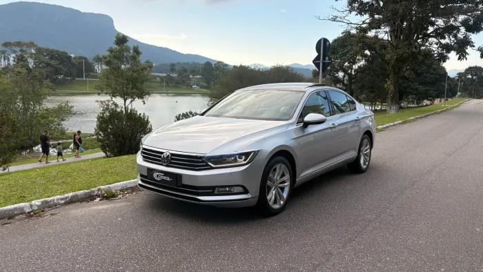 Volkswagen Passat Highline 2.0 TSI 220cv Tip. 2017