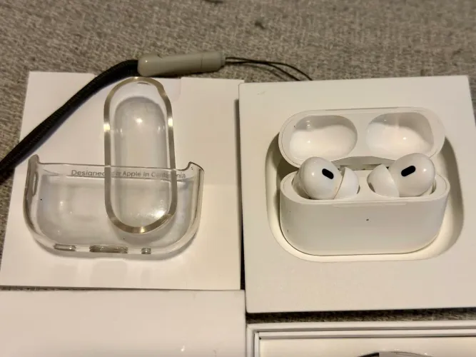 Apple AirPods Pro 2