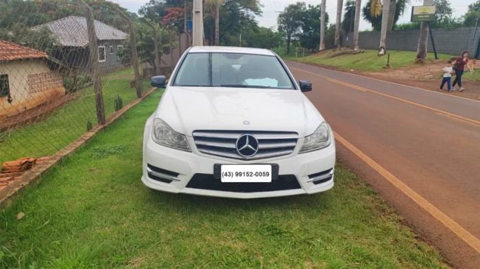 Imagem de Mercedes-Benz C-180 CGI Sport 1.6 TB 16V 156cv Aut. 2013