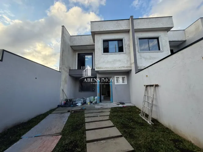 Sobrado para Venda em Pinhais, Atuba, 3 dormitórios, 1 suíte, 3 banheiros, 2 vagas