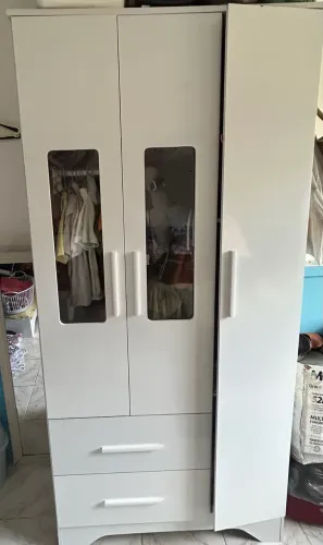Vendo guarda roupa e cama 3 em 1 que vira berço de bebê 