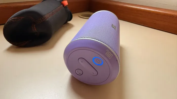 Caixinha de som JBL