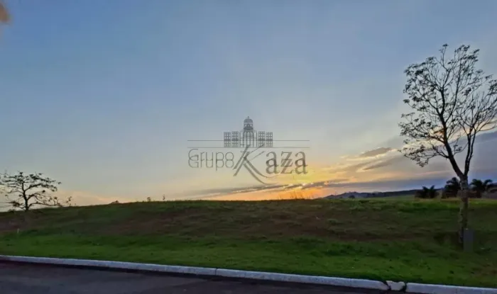 Terreno em Condomínio - Paraibuna - Condomínio Quintas dos Lagos - 1.000m².