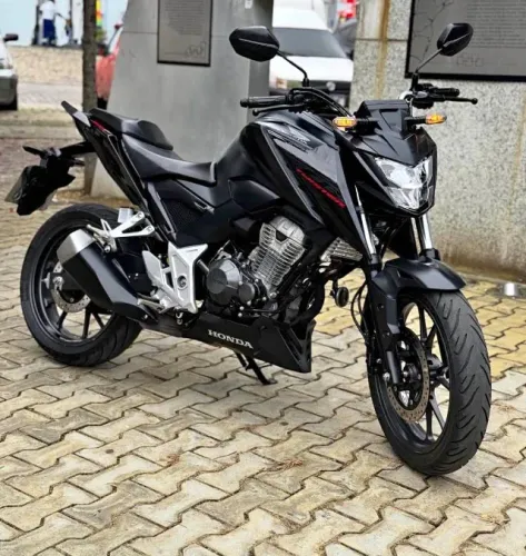 Vende-se moto 