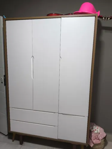 Guarda roupa MDF perfeito estado 
