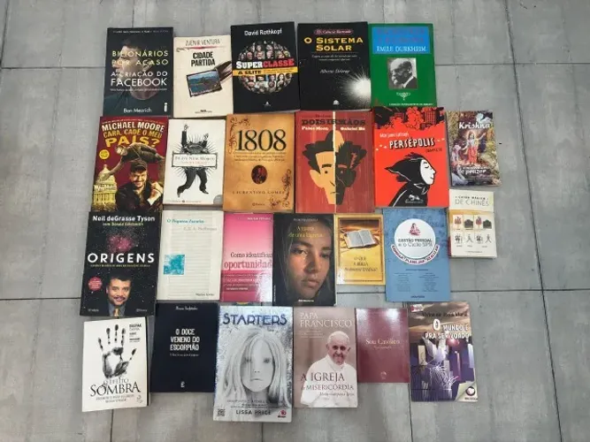 Livros (gêneros diversos)
