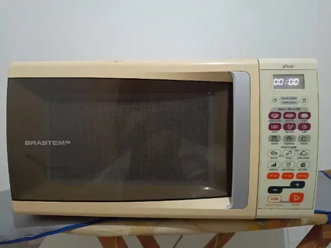 Forno microondas Brastemp 