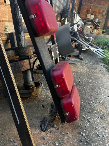 Giroflex Rontam 7 cúpulas vermelhas 