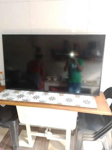 Tv pra retirada de pessas ou conserto sansung 55cristal UHD.obs vendo ou troco em celular 