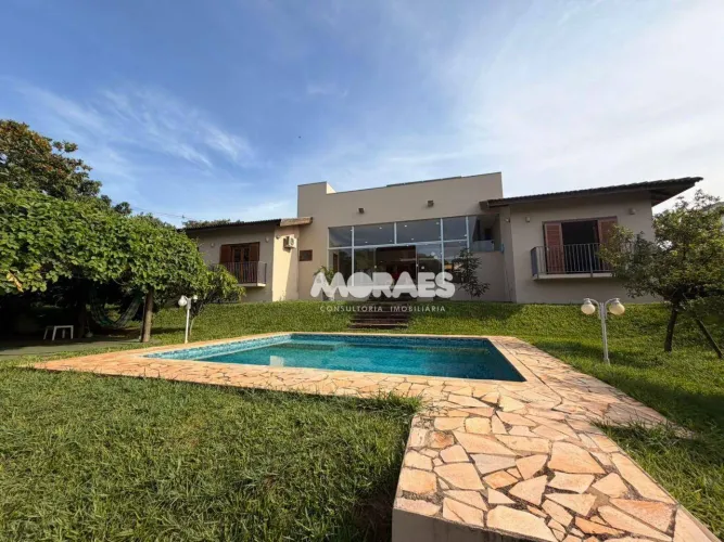 Casa com 4 quartos à venda, 360 m² por R$ 2.200.000 - Vale Florido - Piratininga/SP