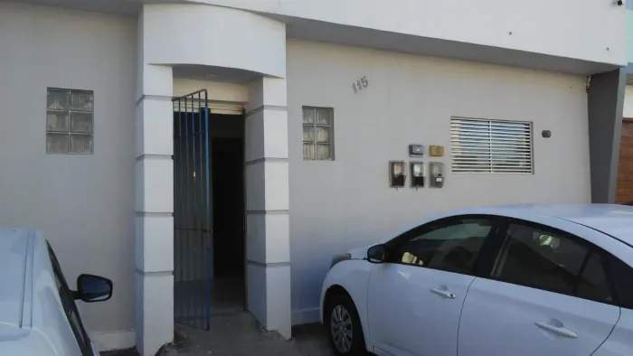 Alugo Prédio Comercial Por trás da Casa da Indústria 