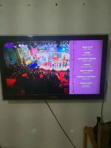tv 40 polegadas LCD sem controle e sem avarias