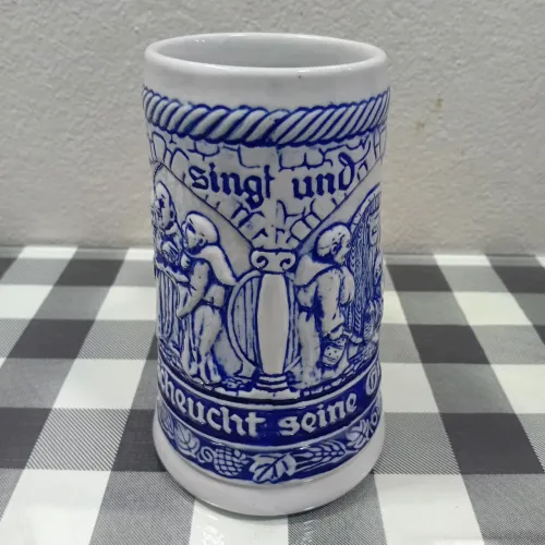 Caneca de chope de porcelana vintage