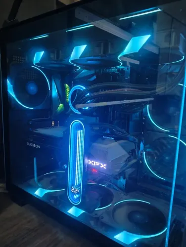 PC Gamer i9-9900K | RX 9060 XT 16GB | 32GB RAM | SSD NVMe 2TB | Montech King 95