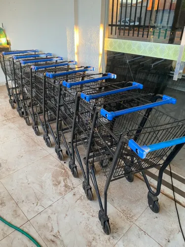 Carrinhos de supermercado