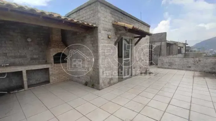 Duplex para venda tem 145 metros quadrados com 3 quartos em Praça Seca - Rio de Janeiro - 