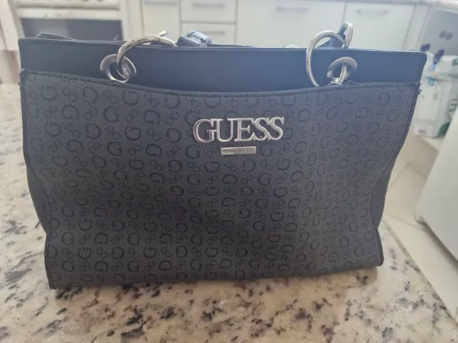 Bolsa Guess legítima pouco uso 