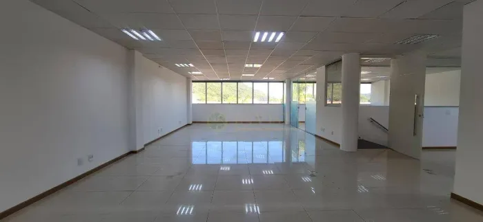 Loja Comercial com 210 m² e 1 vaga para Alugar em Santo Antônio de Lisboa