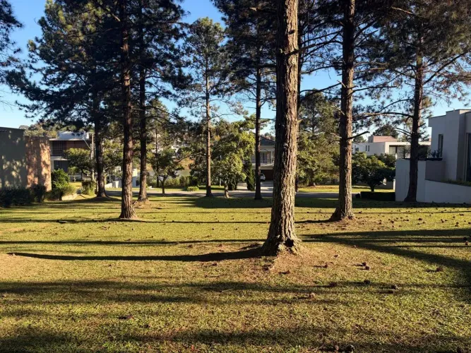 Terreno a venda no menor valor de m2 do condominio disponivel - Morada dos lagos
