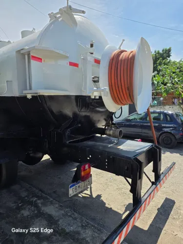 VW 17.220 Ano 2005 + Equipamento Combinado Vacol / Hidro - Pronto para Trabalhar