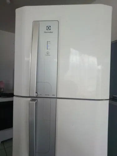 Geladeira eletrolux frost free