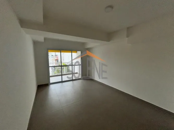 Studio para locação, Bela Vista, Osasco, banheiro com box de vidro e gabinete, varanda, ex
