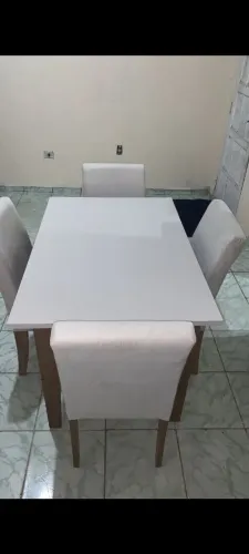Mesa de cozinha 4 cadeiras