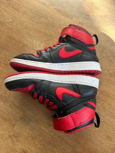 Nike Jordan 1 vermelho, aceito oferta!!!