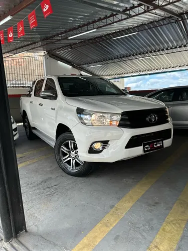 Toyota Hilux CD 4X4 2.8 Diesel Mec. 2018