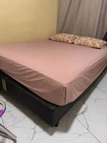 Cama box casal R$300